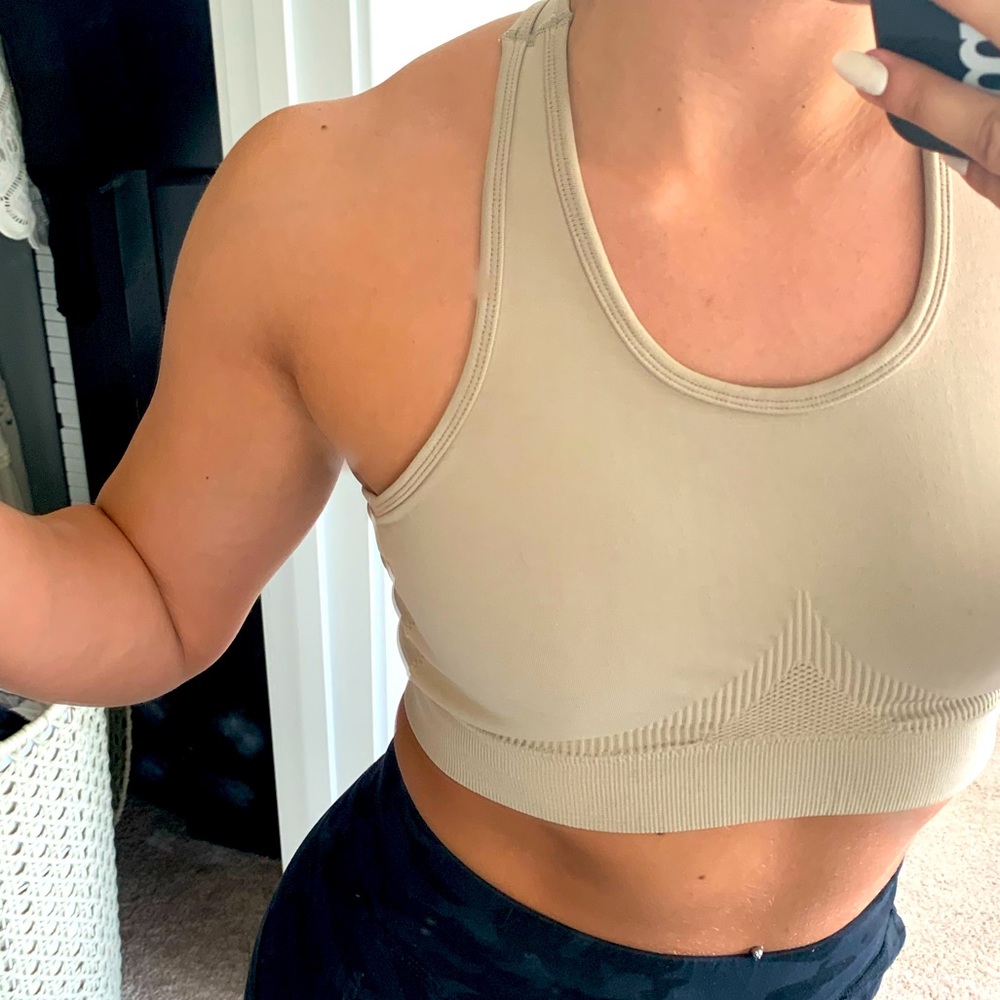 Alphalete bra